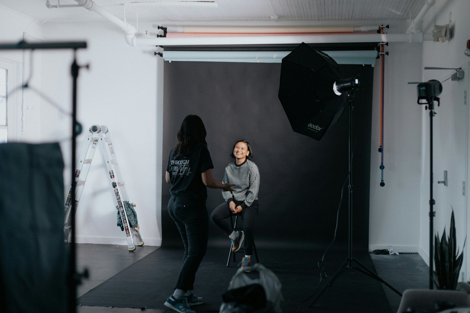 marissa lewis 1 GpBh396Zk unsplash Paris