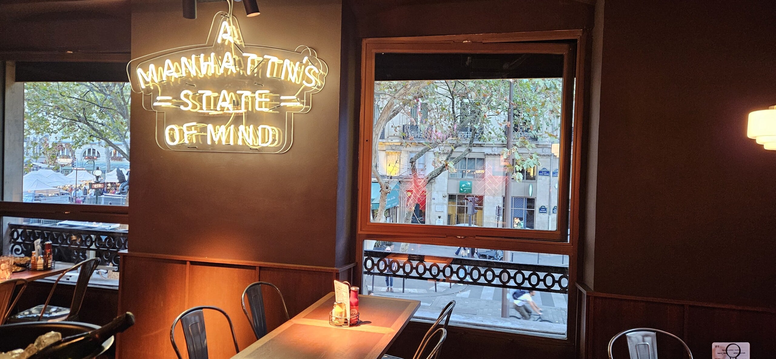 Manhattn’s Burgers Saint-Michel : le nouveau spot burgers du Quartier latin
